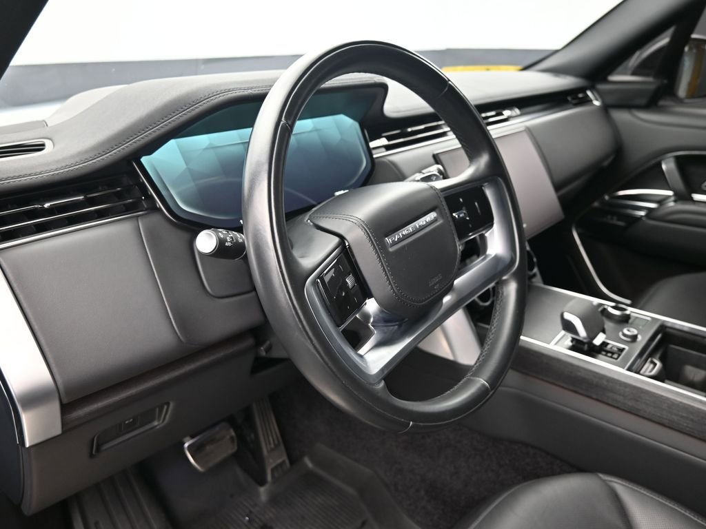 Used 2023 Land Rover Range Rover SE image 19