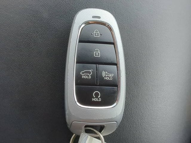 Used 2023 Hyundai Santa Fe SEL AWD/4WD image 29