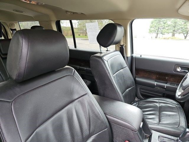 Used 2019 Ford Flex Limited image 12
