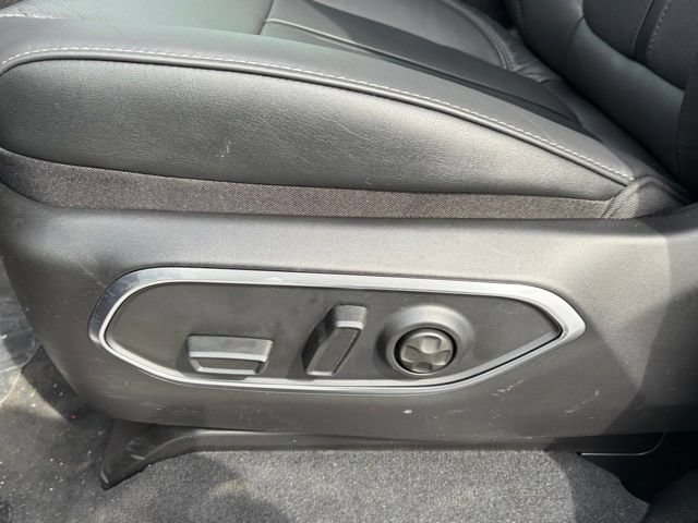 New 2026 Jeep Grand Wagoneer L Limited w/ Rear Seat Video Group I AWD/4WD image 17