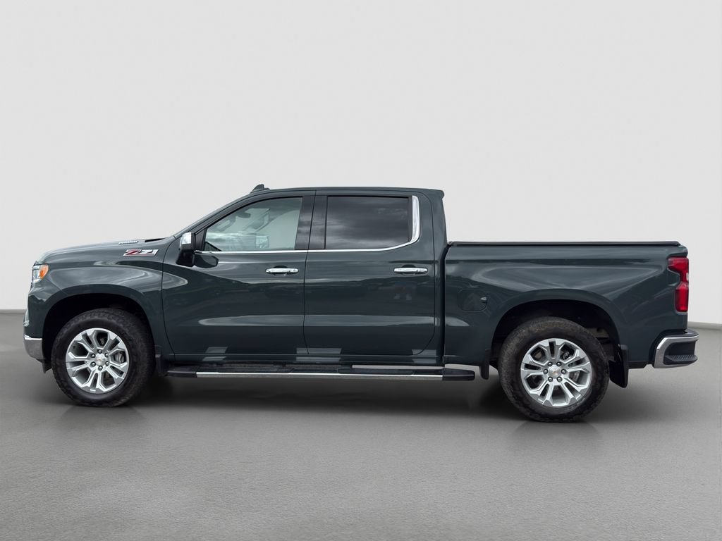 Used 2025 Chevrolet Silverado 1500 LTZ w/ LTZ Premium Package AWD/4WD image 3