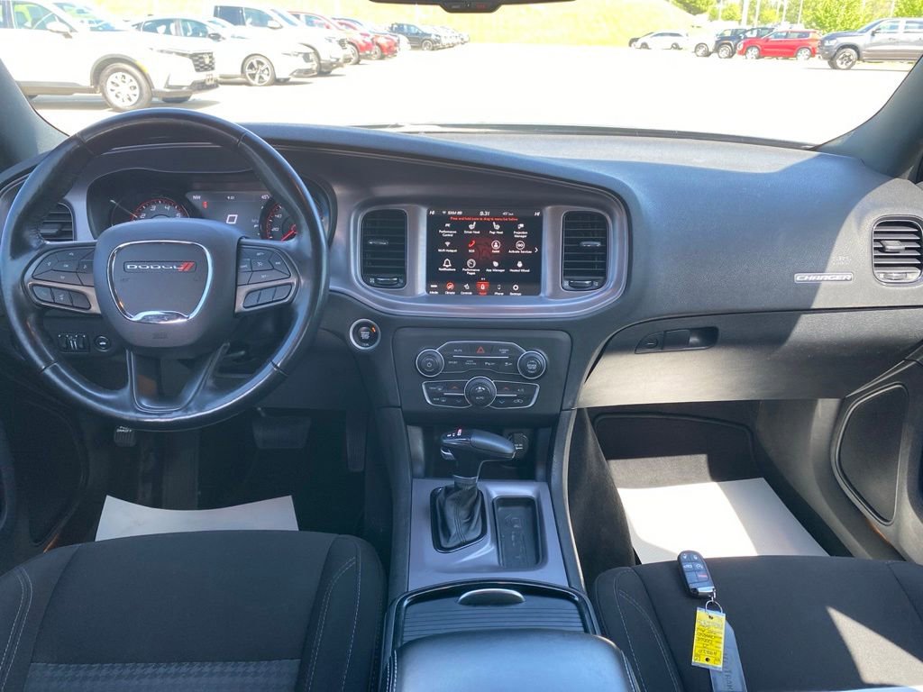 Used 2023 Dodge Charger SXT w/ Blacktop Package AWD/4WD image 18