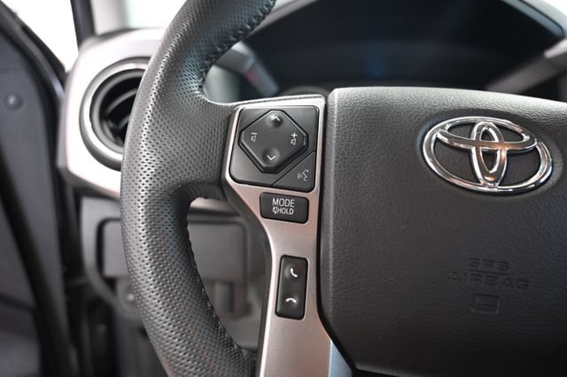 Used 2022 Toyota Tacoma SR5 AWD/4WD image 24
