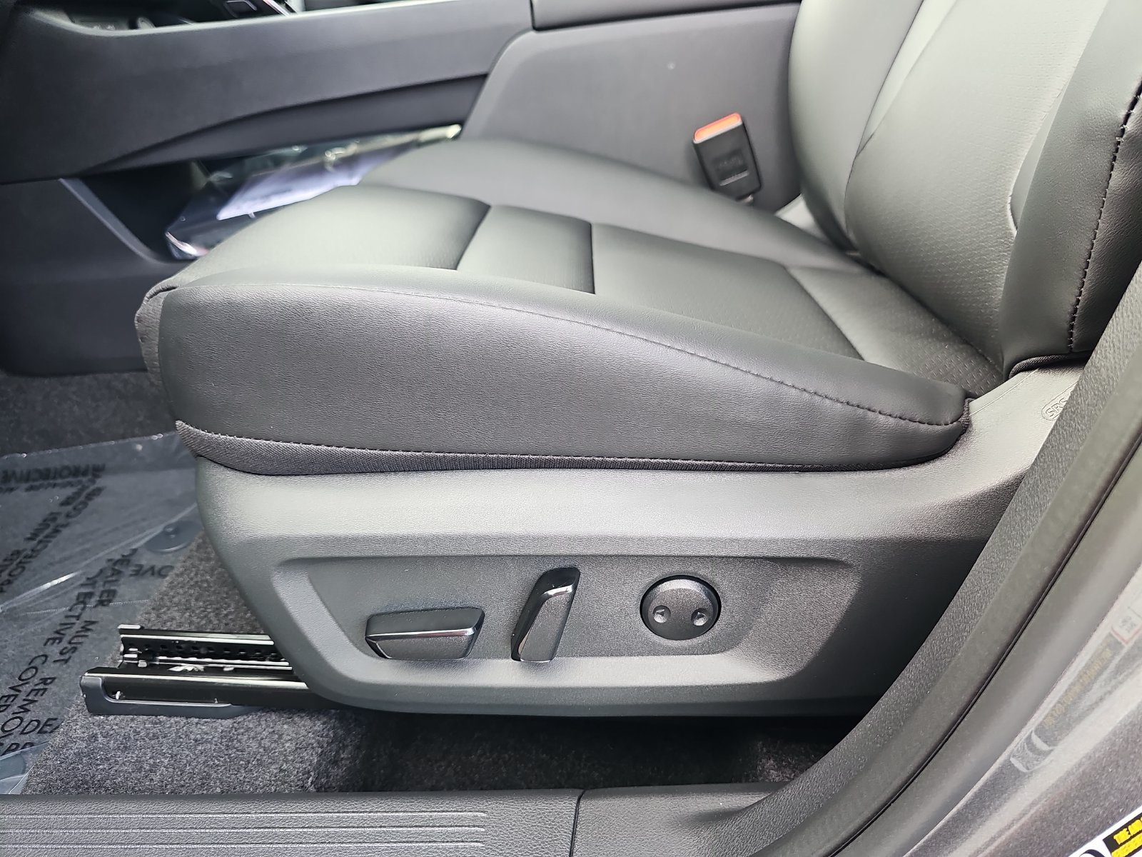New 2027 Nissan Rogue Dark Armor FWD image 28