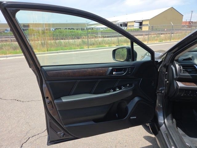 Used 2019 Subaru Outback 3.6R Limited AWD/4WD image 10