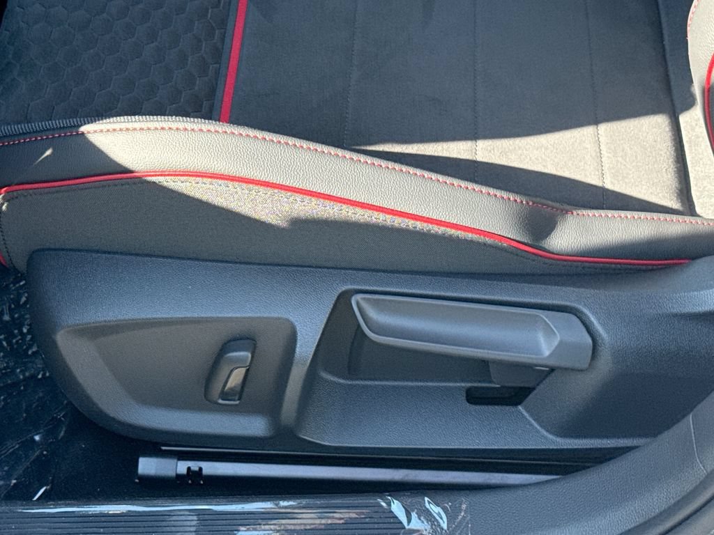 New 2026 Volkswagen GTI SE FWD image 13