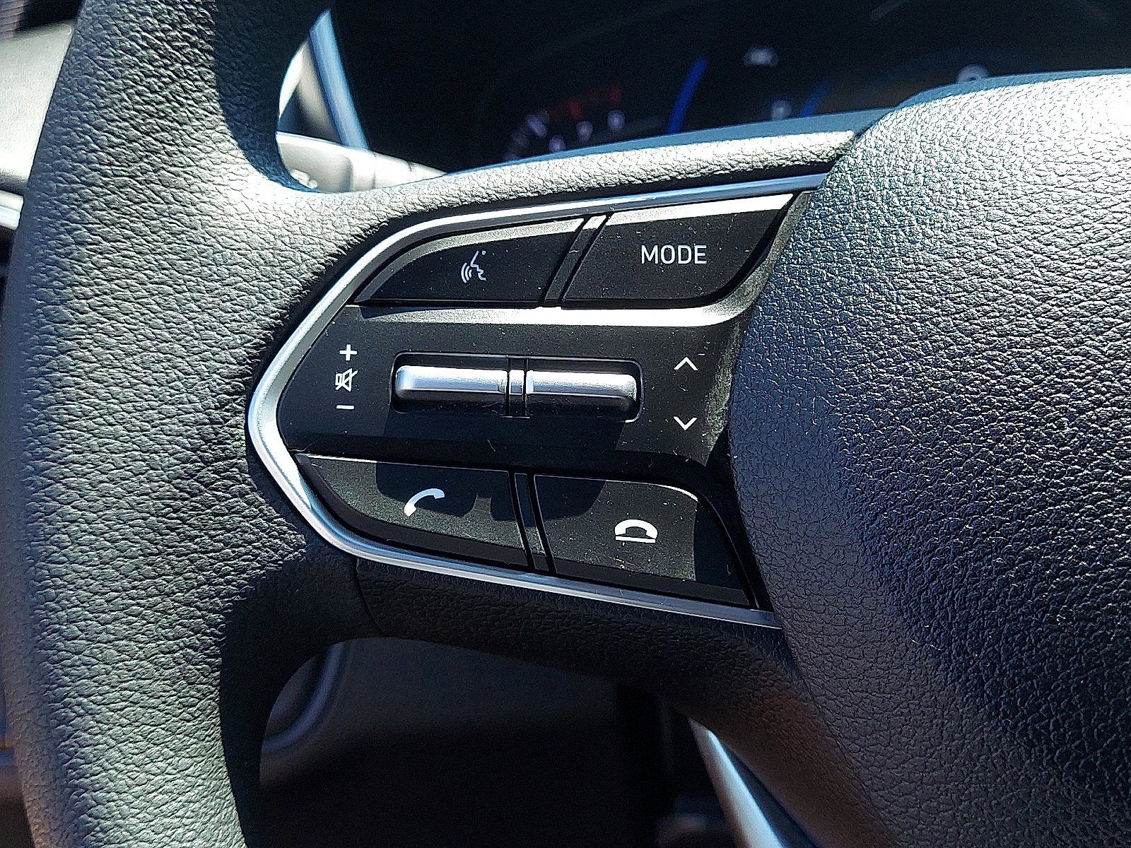 Used 2020 Hyundai Santa Fe SEL image 19