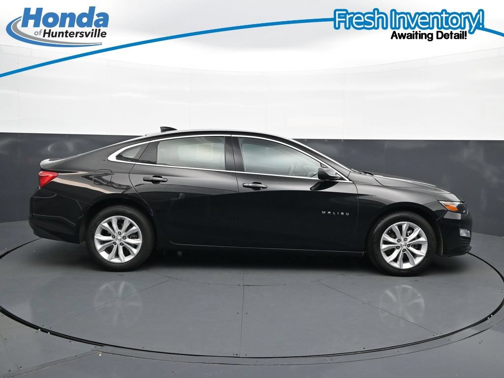 Used 2025 Chevrolet Malibu LT FWD image 11