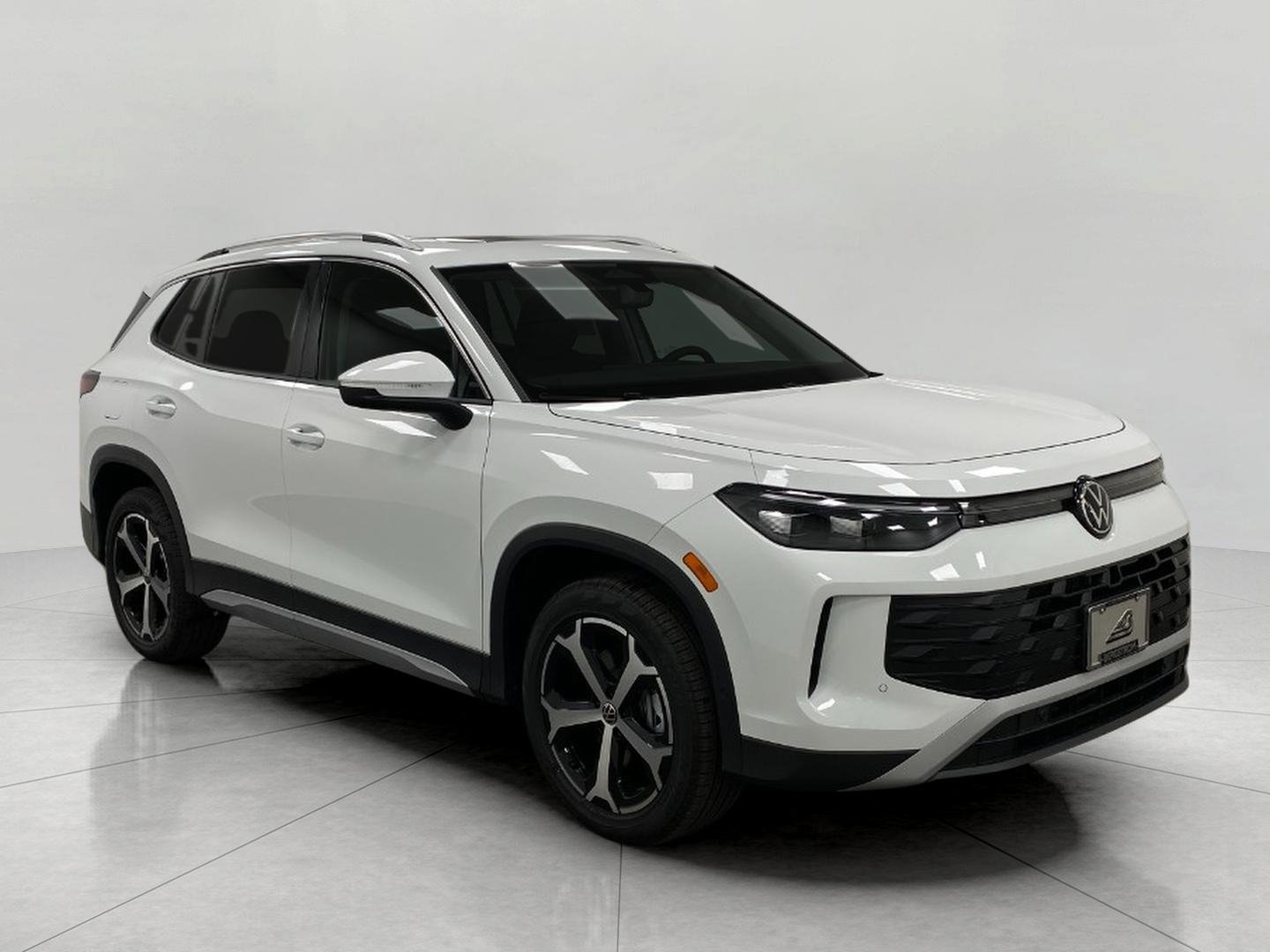 New 2026 Volkswagen Tiguan SE