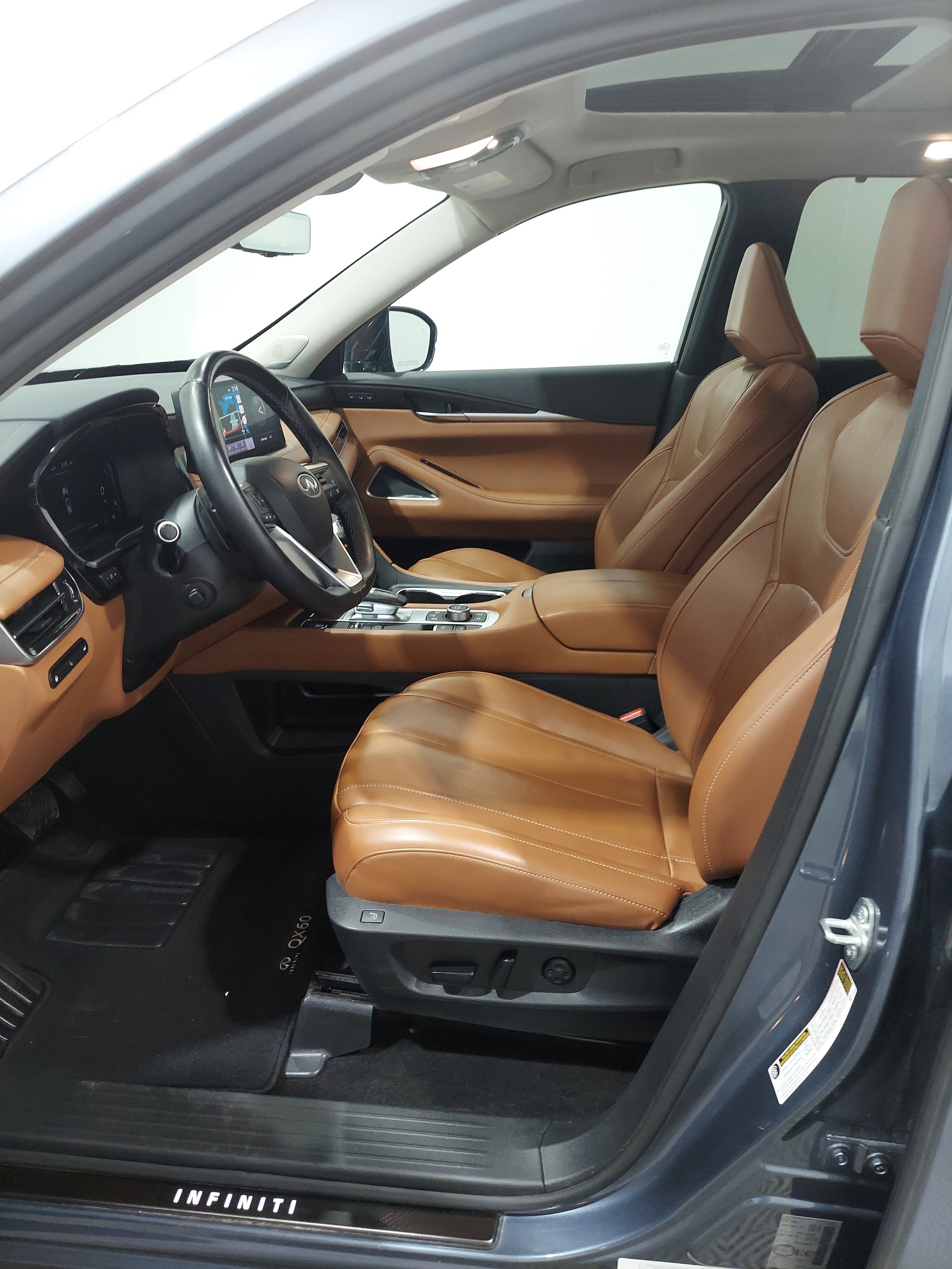 Used 2024 INFINITI QX60 Sensory AWD/4WD image 11