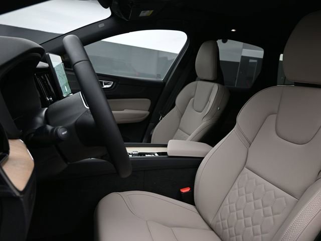 New 2026 Volvo XC60 B5 Plus w/ Protection Package Premier image 9