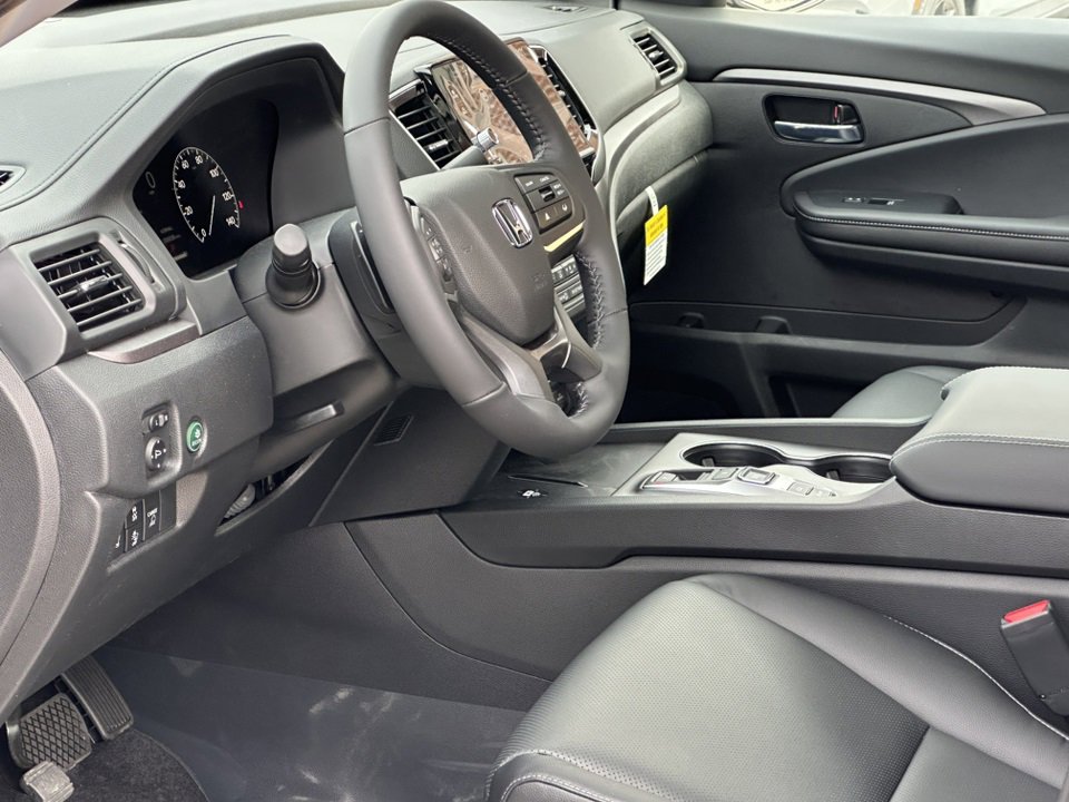 New 2025 Honda Ridgeline RTL image 14