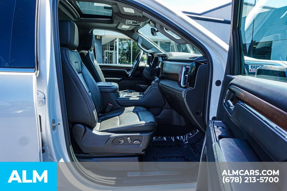 Used 2024 GMC Sierra 3500 Denali w/ Denali Reserve Package AWD/4WD image 21