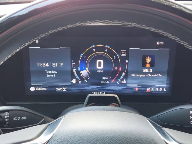 Used 2025 Chevrolet Traverse Z71 w/ Enhanced Driving Package AWD/4WD image 4
