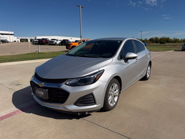 Used 2019 Chevrolet Cruze LT w/ Convenience Package FWD image 7