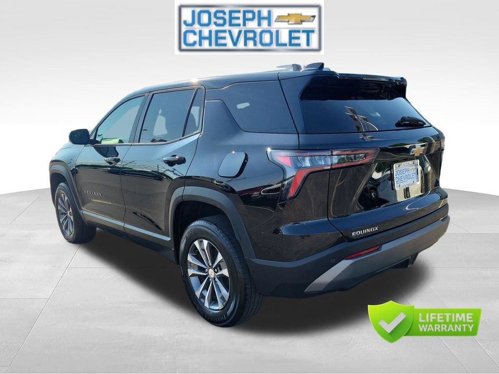 Used 2026 Chevrolet Equinox LT FWD image 3