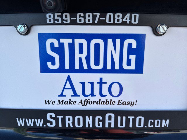 Used 2024 Toyota Camry SE FWD image 19