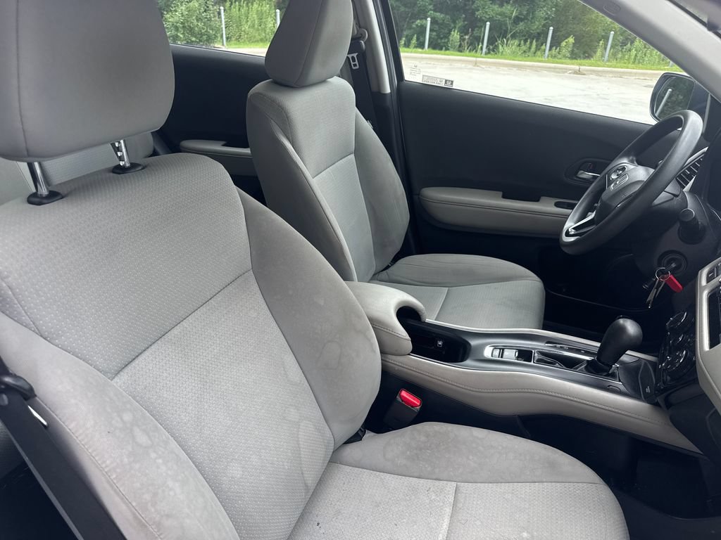 Used 2020 Honda HR-V LX image 34