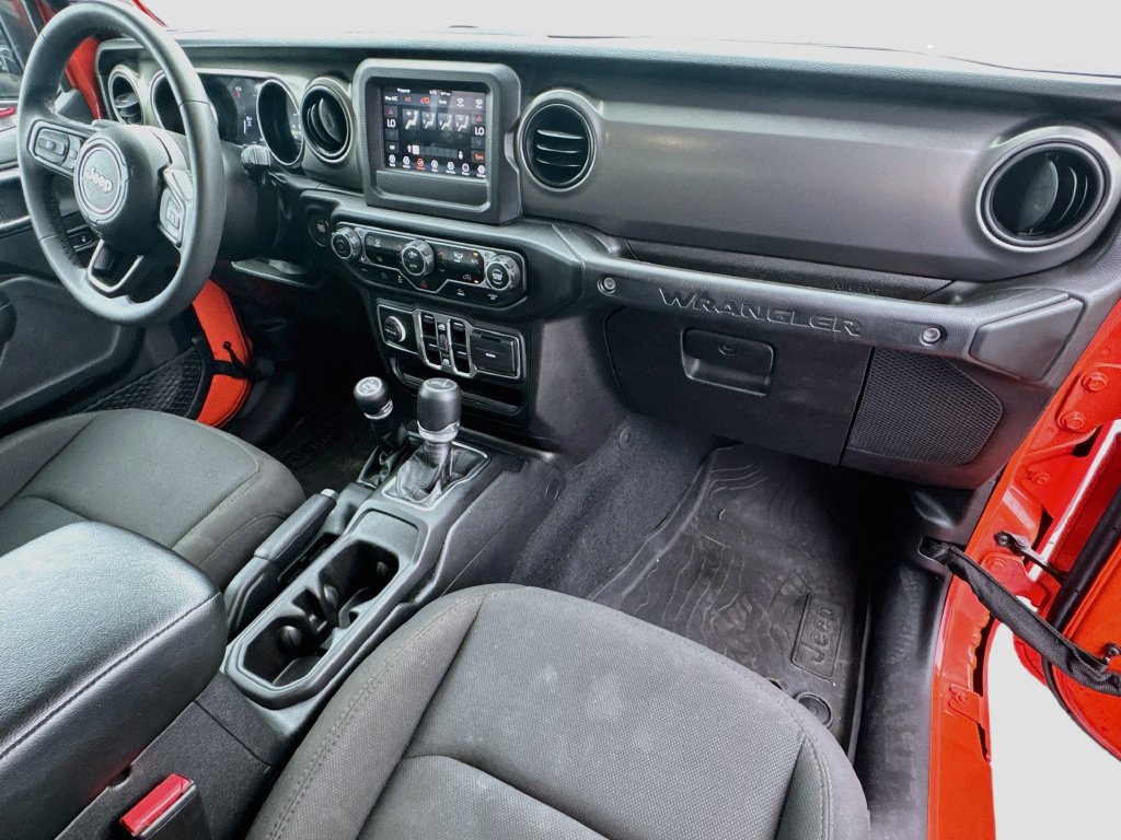 Certified 2023 Jeep Wrangler Unlimited AWD/4WD image 31