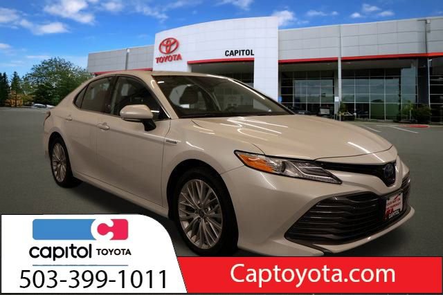 Used 2020 Toyota Camry XLE