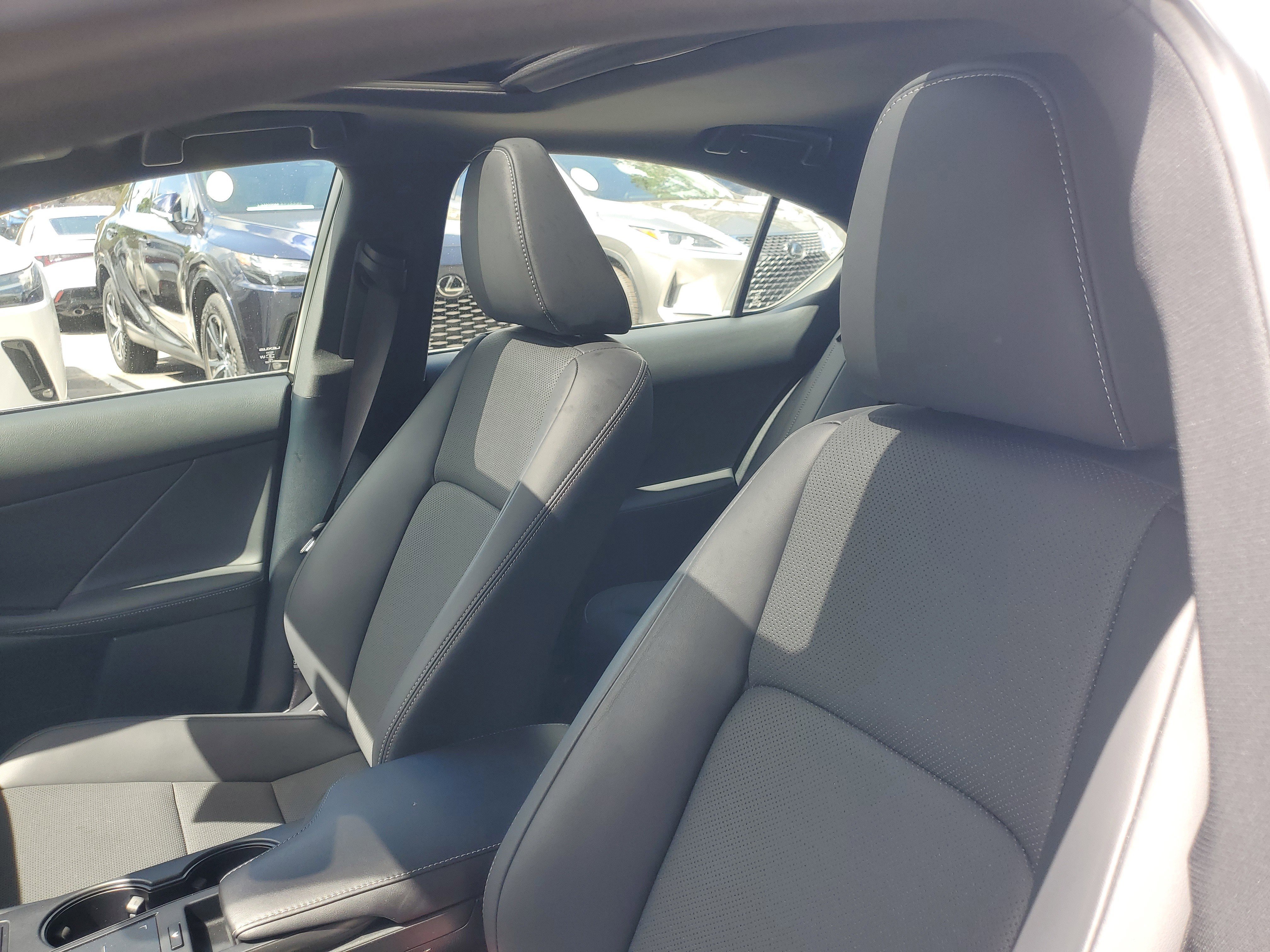 Used 2024 Lexus IS 300 w/ Comfort Package RWD image 16