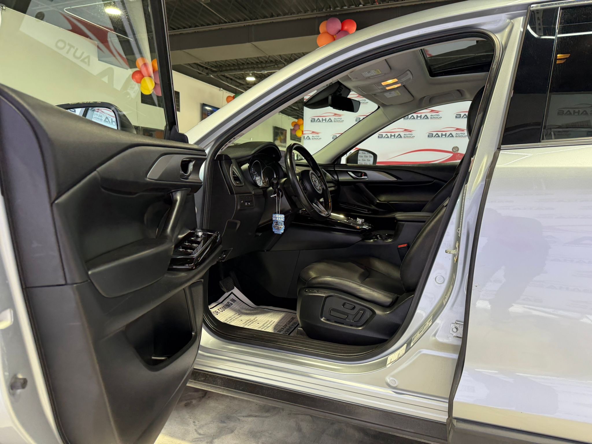 Used 2023 MAZDA CX-9 Touring Plus AWD/4WD image 11
