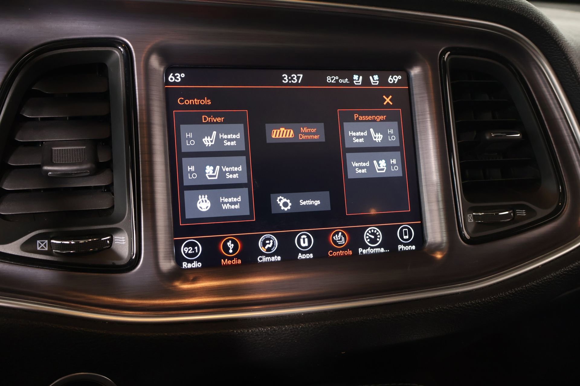 Used 2018 Dodge Challenger SXT Plus RWD image 7