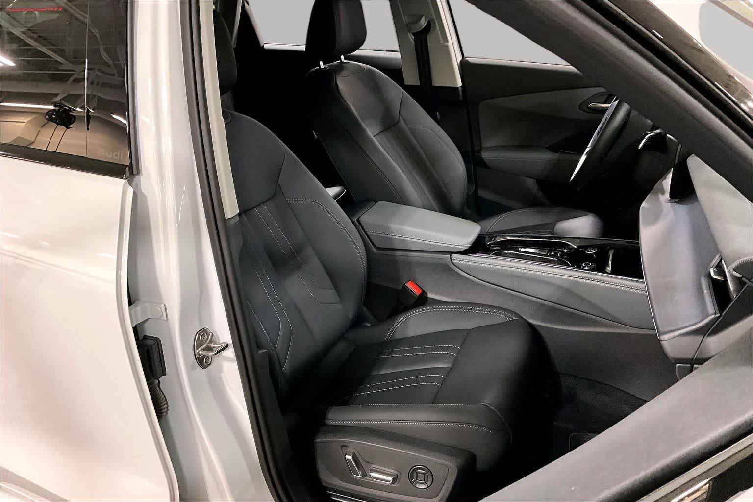 Certified 2026 Audi Q3 quattro 2.0T AWD/4WD image 9