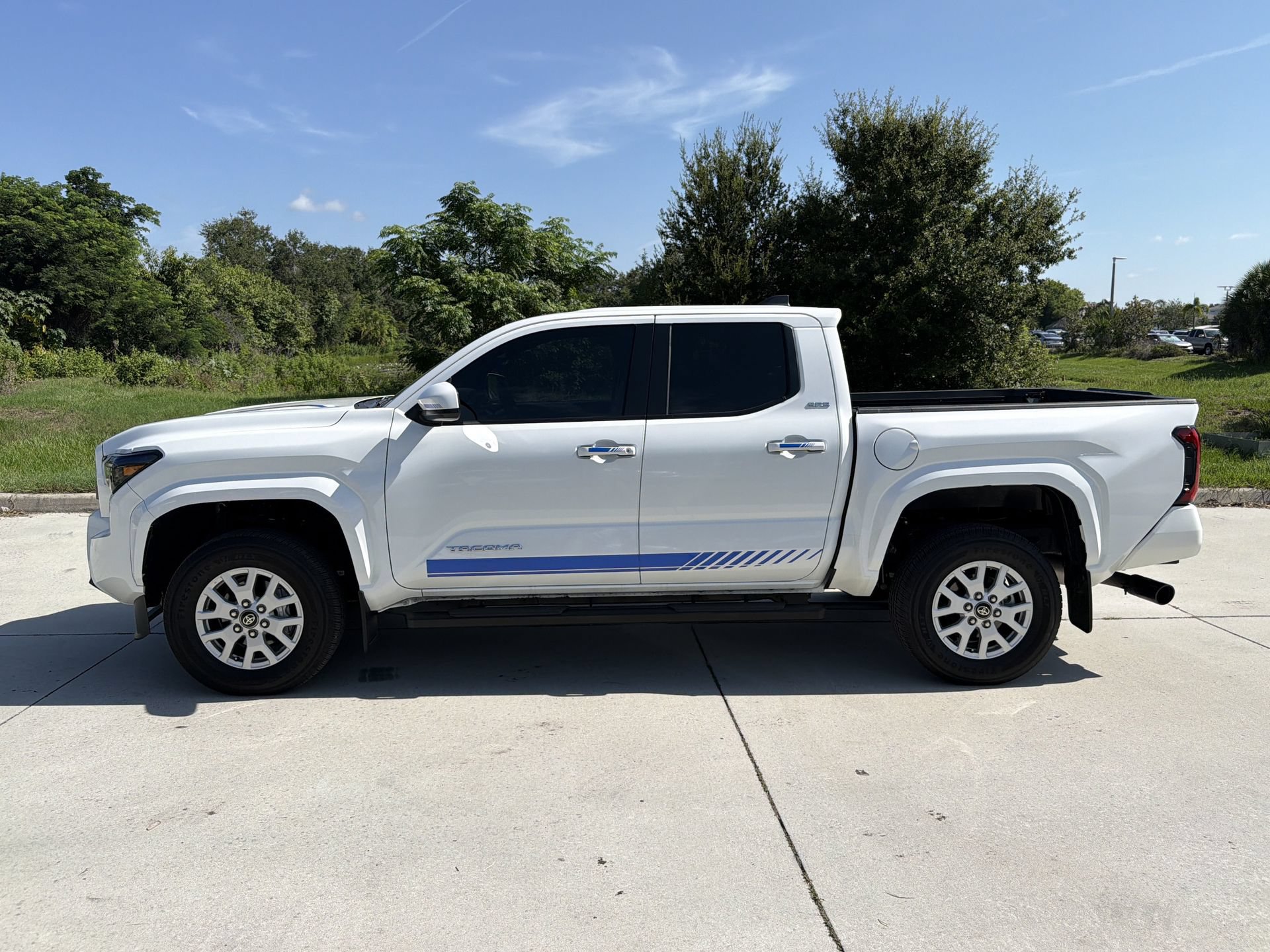 Used 2024 Toyota Tacoma SR5 RWD image 7