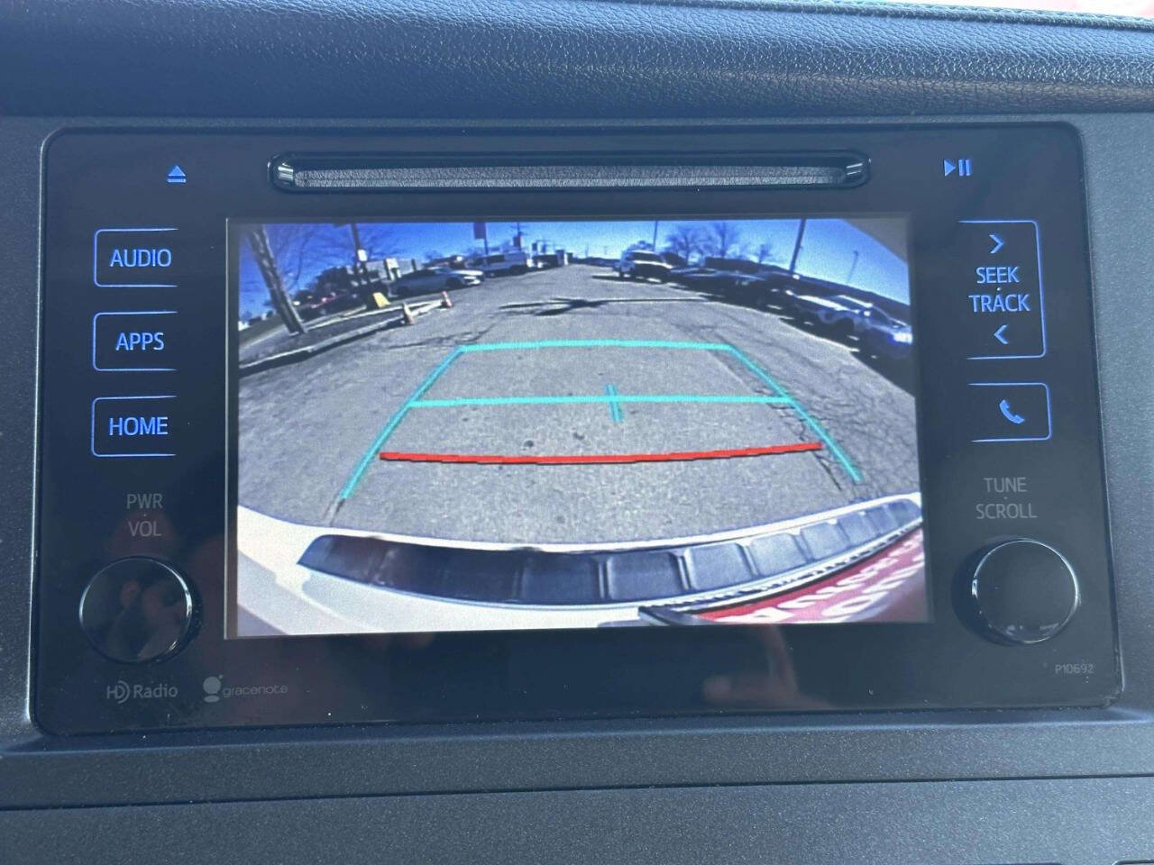 Used 2015 Toyota Sienna XLE image 32