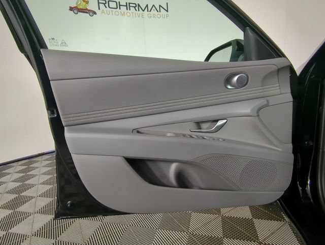 New 2026 Hyundai Elantra SEL Sport Premium FWD image 30