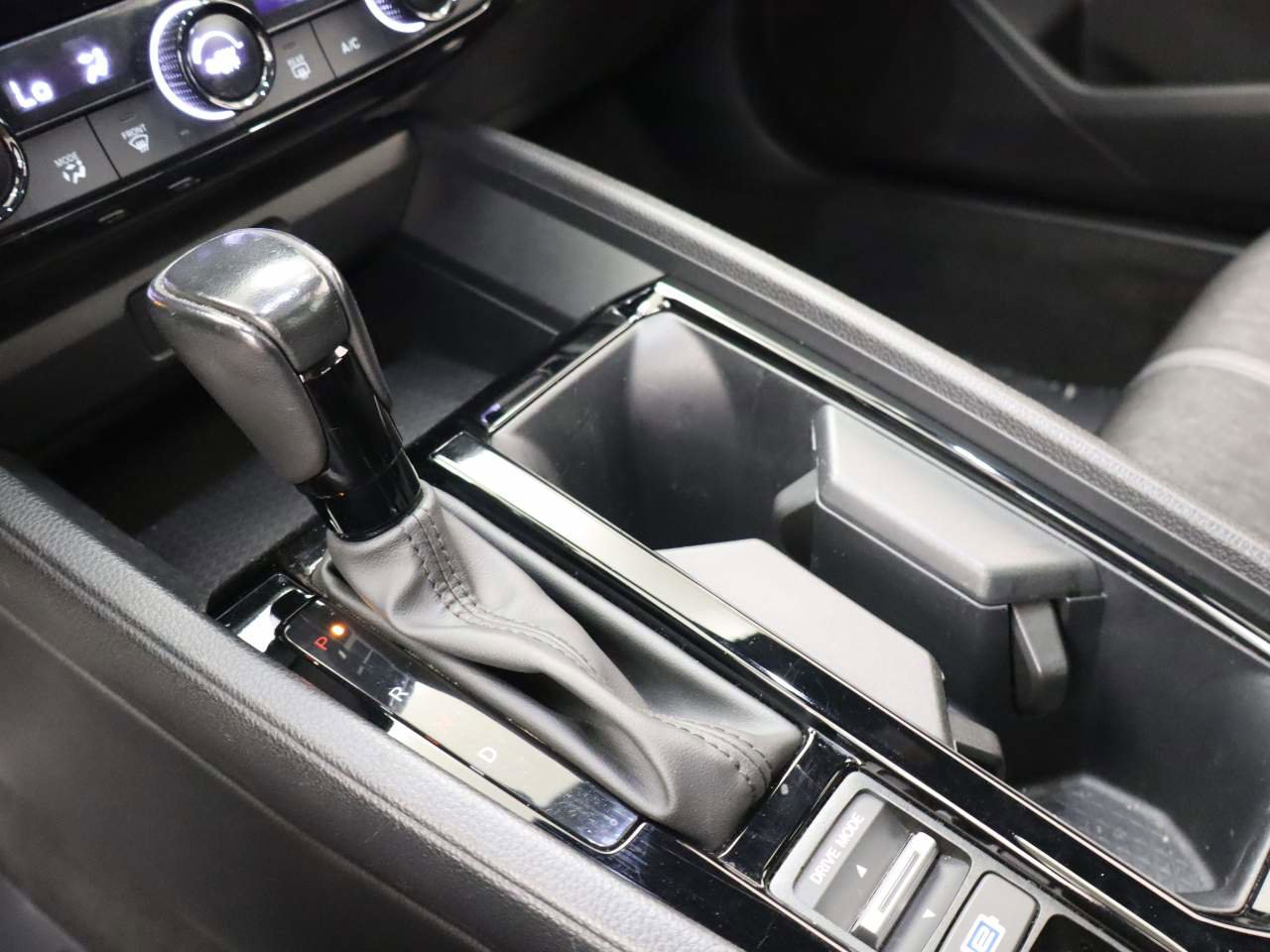 Used 2023 Honda Accord Sport image 9