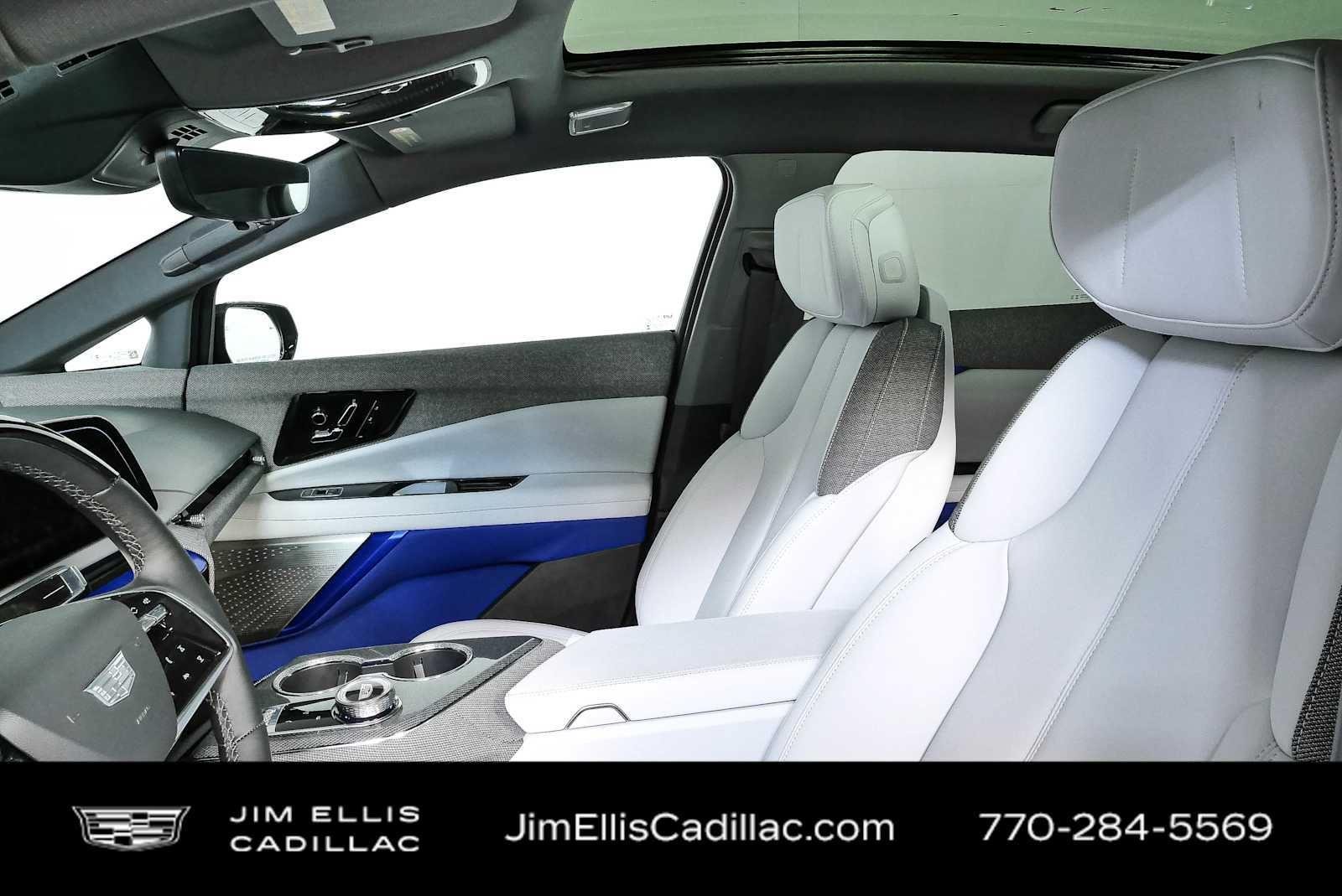 Used 2025 Cadillac Optiq Luxury 1 AWD/4WD image 5