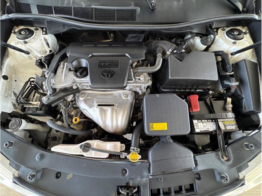 Used 2012 Toyota Camry LE FWD image 25