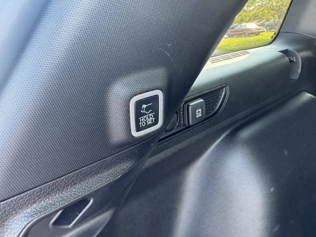 Used 2026 Jeep Grand Cherokee Limited AWD/4WD image 18