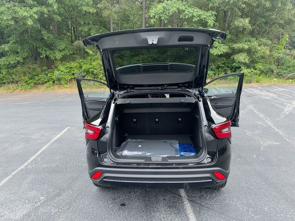 New 2026 Chevrolet Trax RS w/ Driver Confidence Package FWD image 35