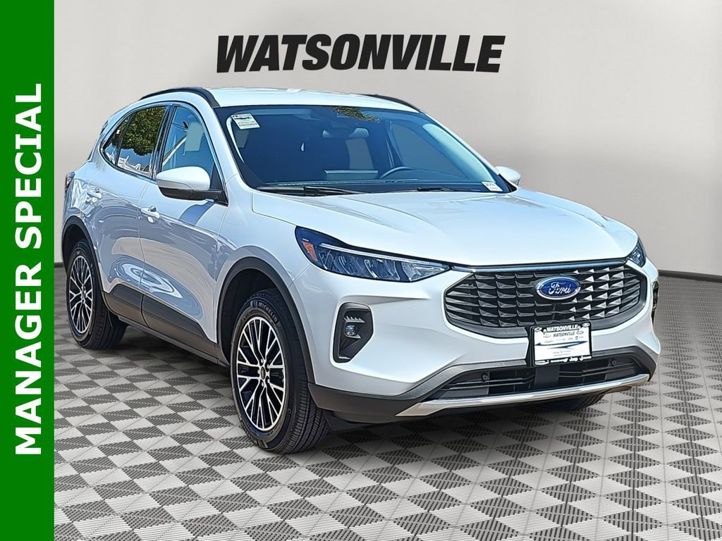 New 2025 Ford Escape SE