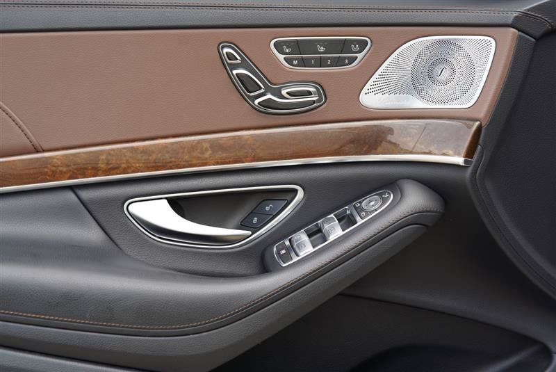 Used 2015 Mercedes-Benz S 550 4MATIC Sedan image 38