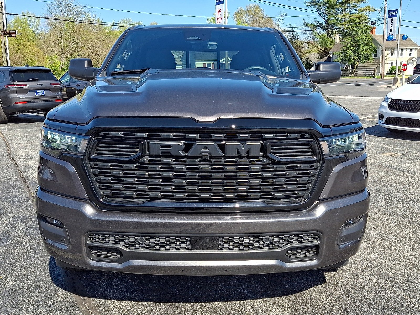 New 2026 RAM 1500 Express AWD/4WD image 2