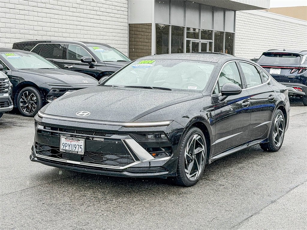 Certified 2024 Hyundai Sonata SEL w/ Convenience Package image 3