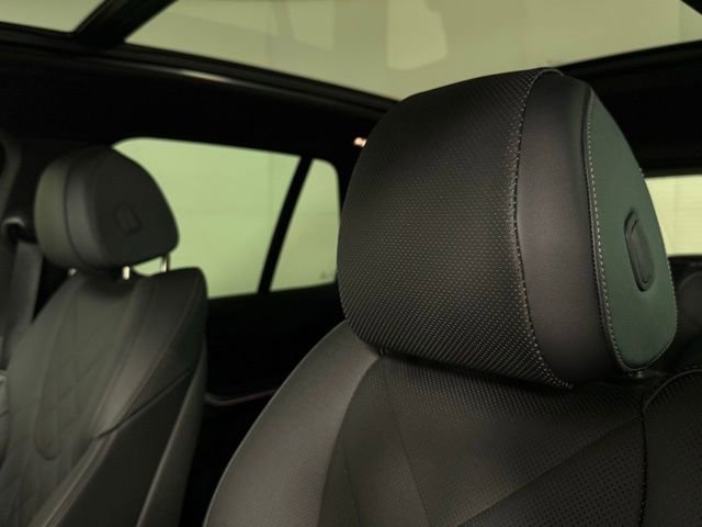 Used 2025 BMW X5 sDrive40i w/ Premium Package image 15