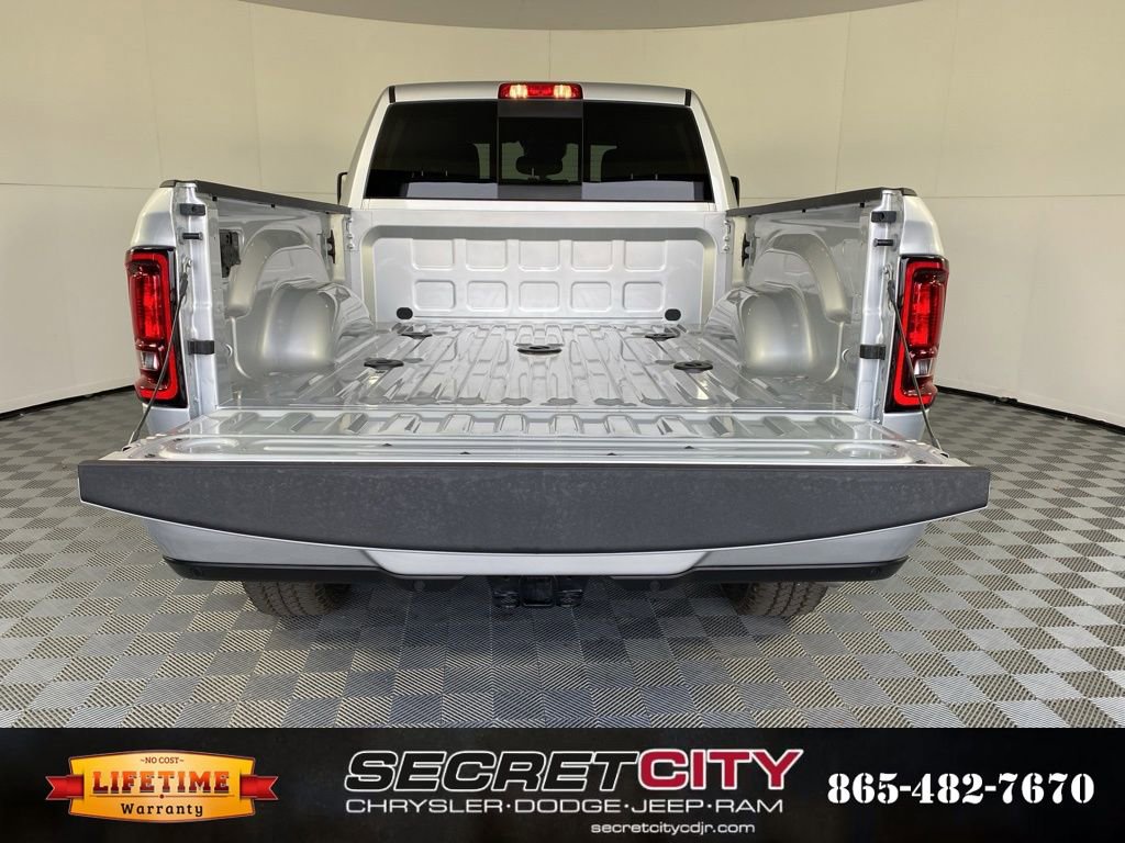 New 2026 RAM 2500 Tradesman AWD/4WD image 31