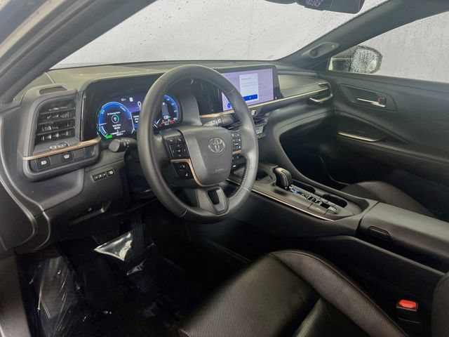 Used 2023 Toyota Crown AWD/4WD image 10