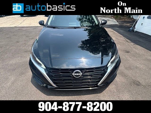 Used 2025 Nissan Altima 2.5 SV FWD image 10