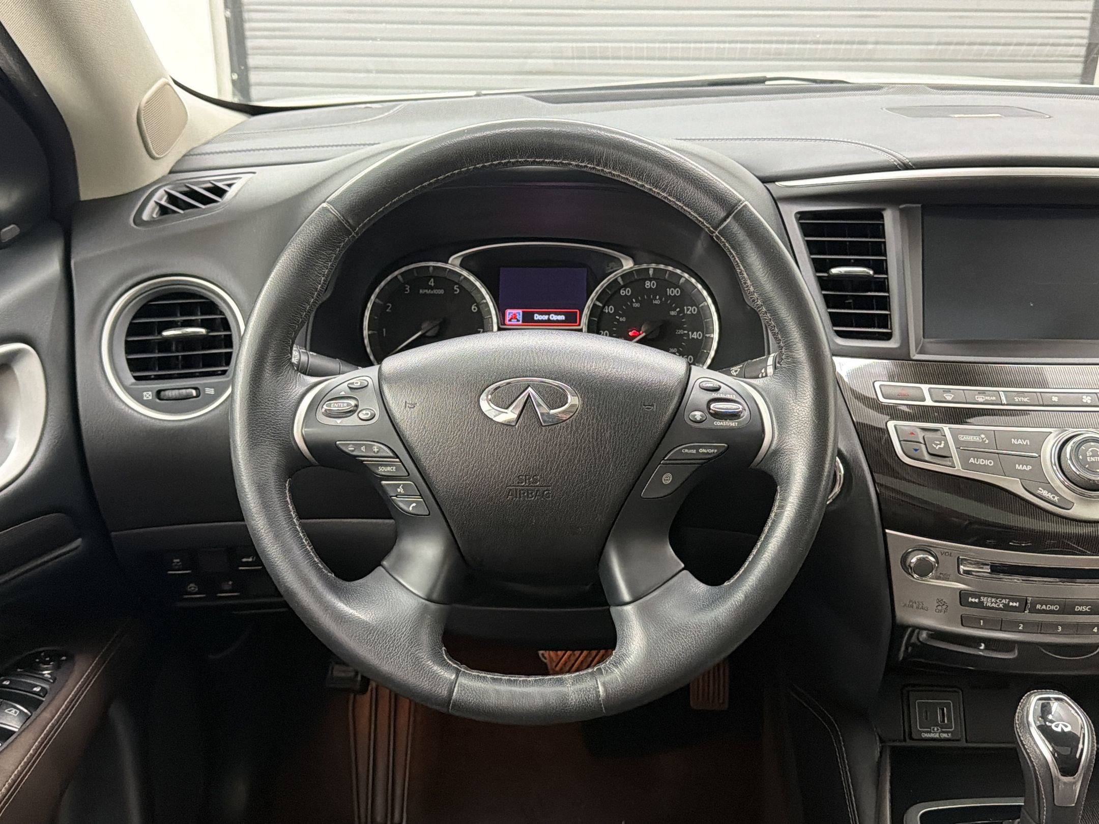 Used 2020 INFINITI QX60 Luxe w/ Essential Package FWD image 11
