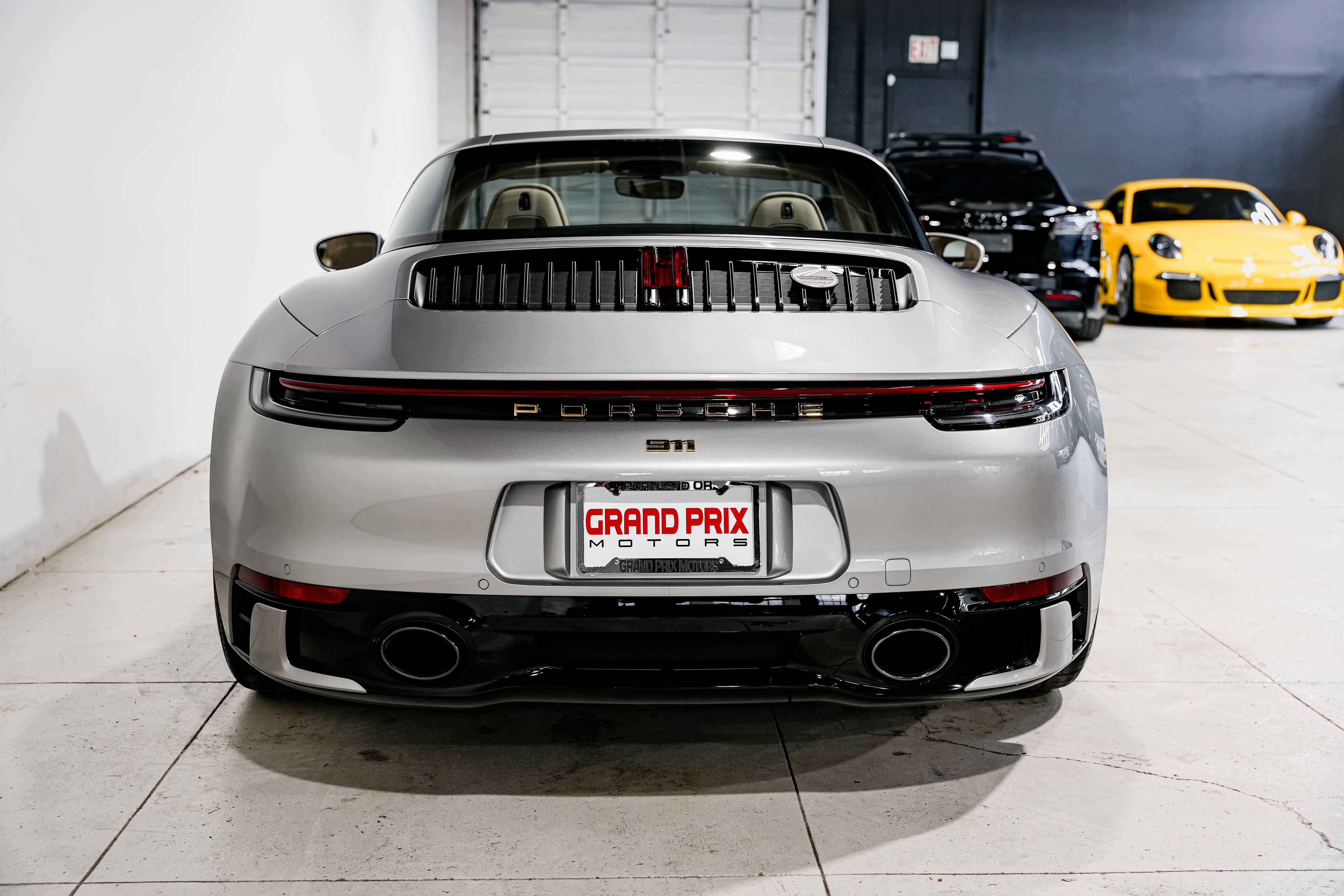 Used 2021 Porsche 911 Targa 4S Heritage Design image 4