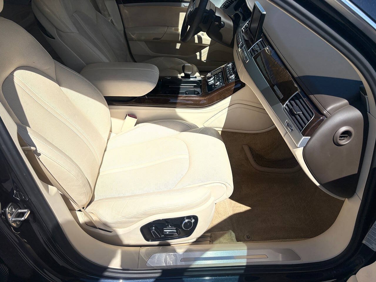 Used 2014 Audi A8 L TDI w/ Premium Package AWD/4WD image 24