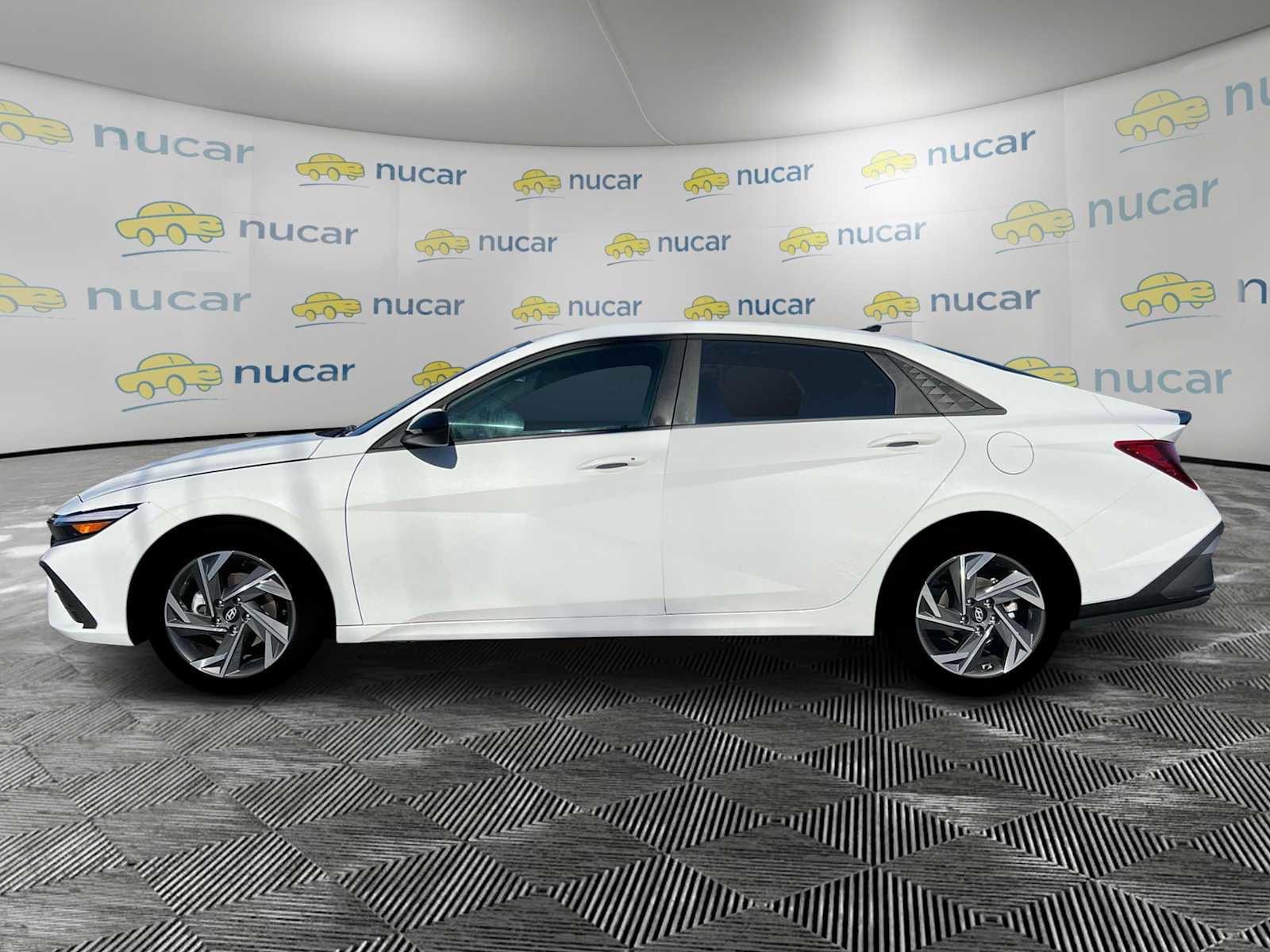 New 2025 Hyundai Elantra Sport image 4