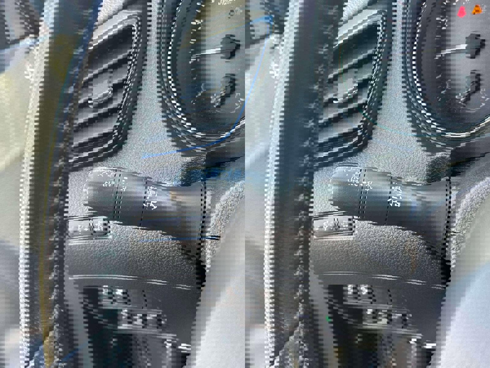 Used 2022 Nissan Rogue Sport SL w/ Premium Package image 25