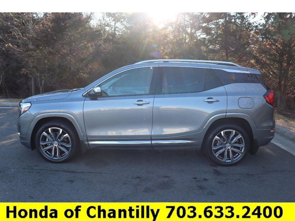 Used 2020 GMC Terrain Denali w/ Denali Premium Package image 4